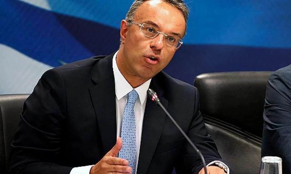 Σταϊκούρας: Σχεδόν όλες οι επιχειρήσεις στα μέτρα στήριξης